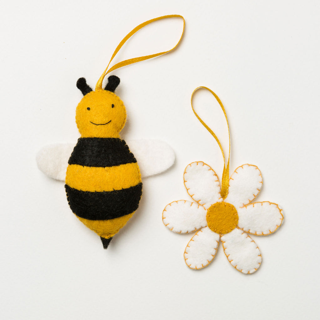 Corinne Lapierre Bee and Flower Felt Craft Kit