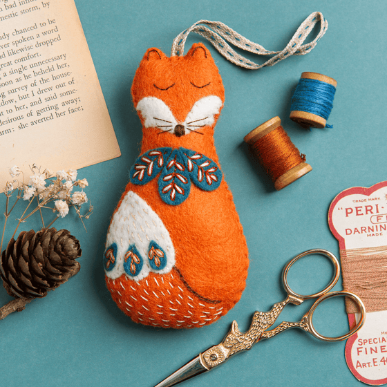 Folk Embroidered Fox Felt Craft Mini Kit