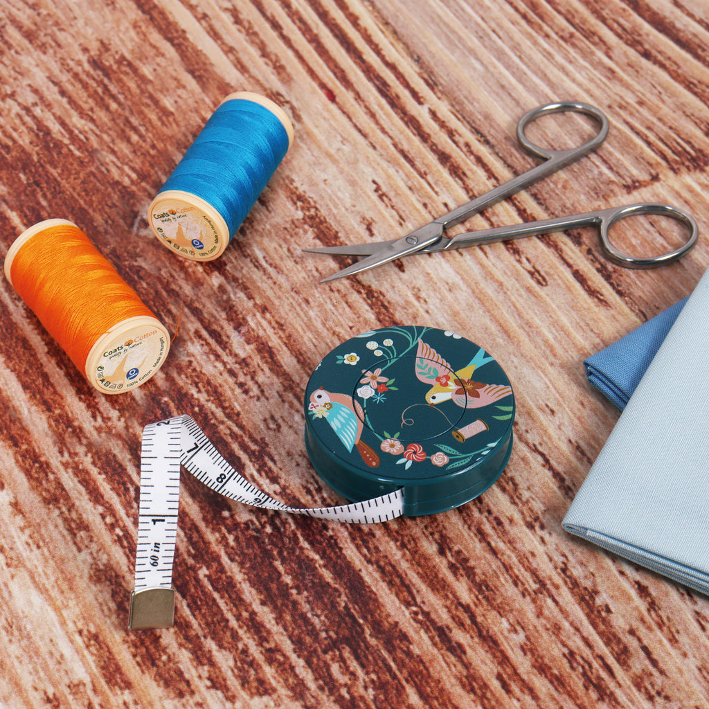 Retractable tape measure