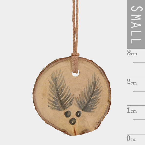 Corinne Lapierre Round Woodland Tag - Fir Tree