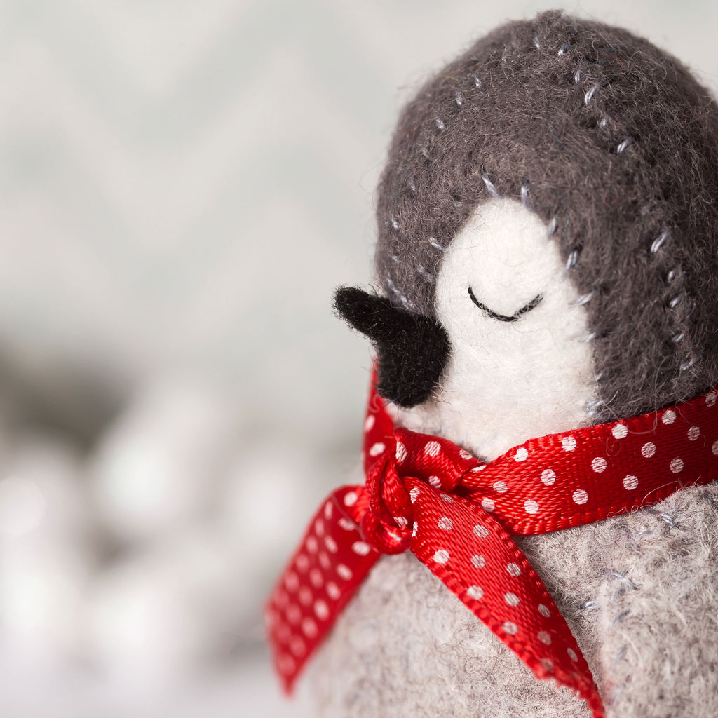 Corinne Lapierre Felt Baby Penguins Craft Kit Face Detail