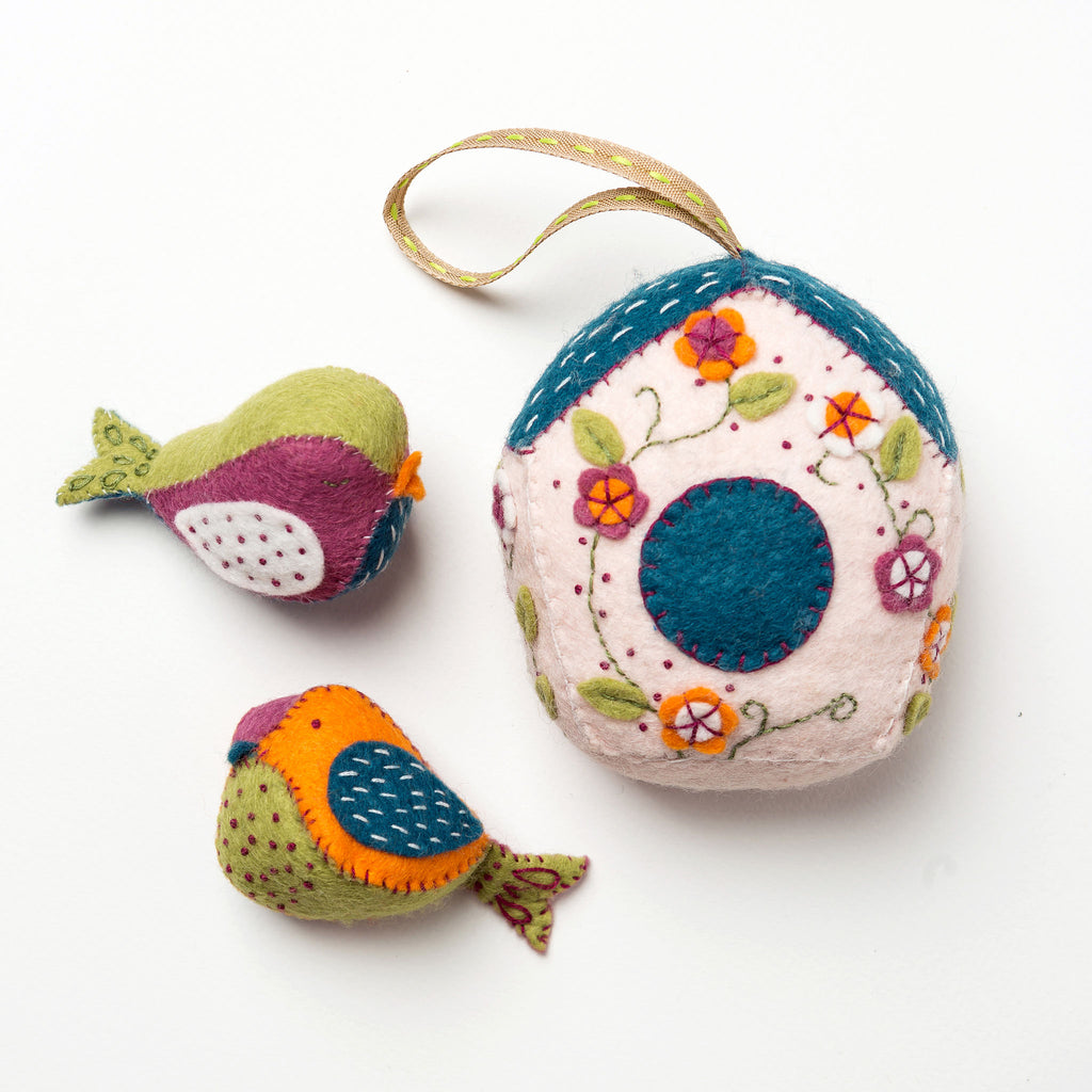 Corinne Lapierre Birds and Birdhouse Felt Craft Kit 