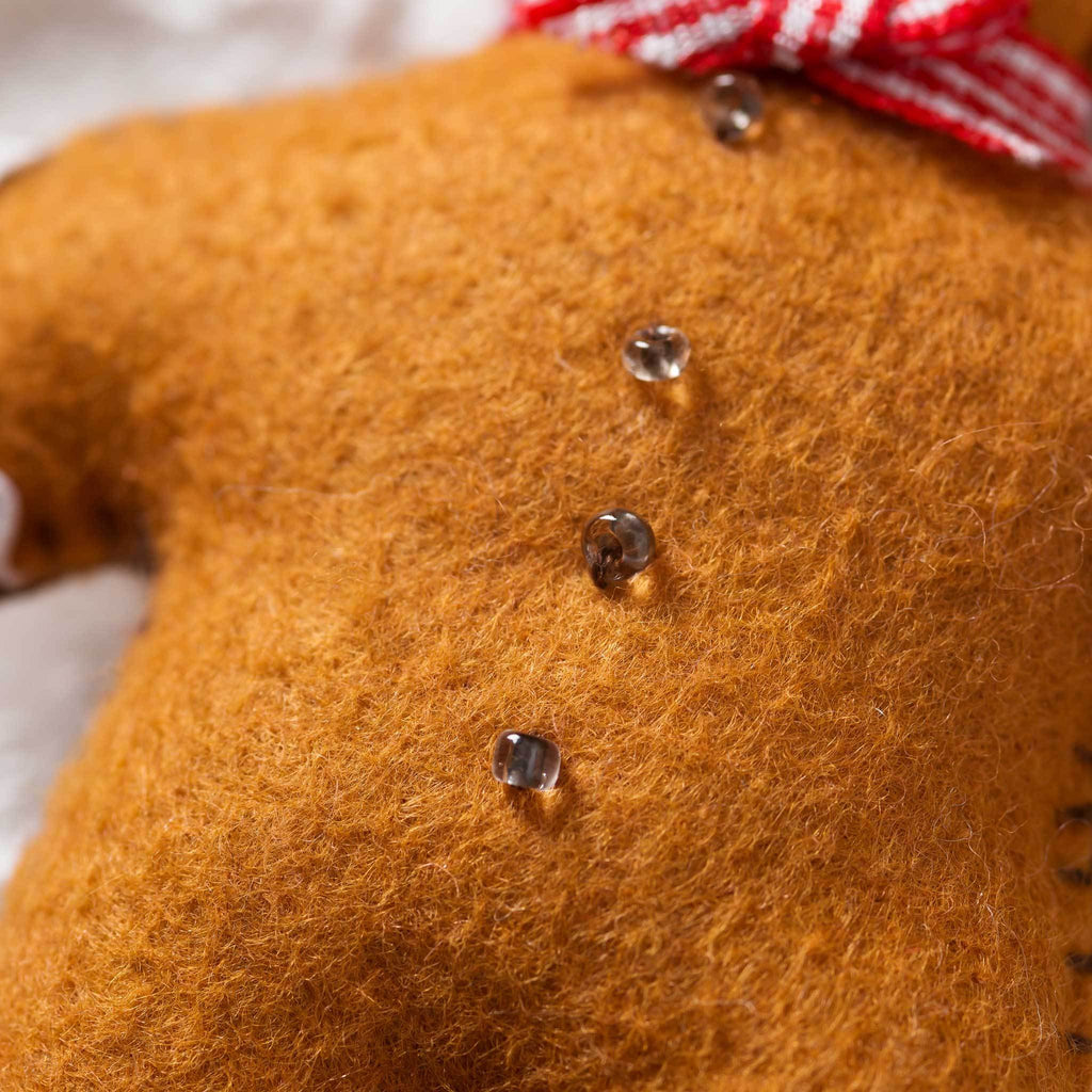 Corinne Lapierre Gingerbread Man Felt Craft Kit Button Detail