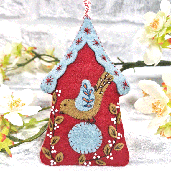 Corrine Lapierre ~ Wool Felt Craft Kit ~ Vintage Heart Garland – Hobby  House Needleworks