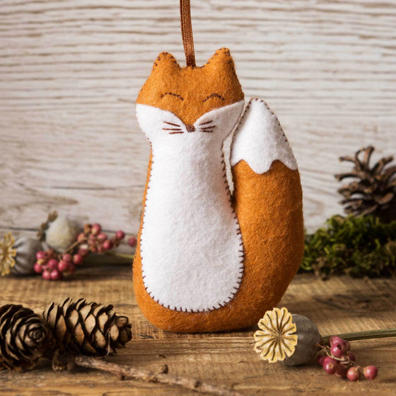 Corinne Lapierre felt fox mini craft kit