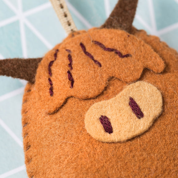Corinne Lapierre Highland Cow Felt Craft Kit 