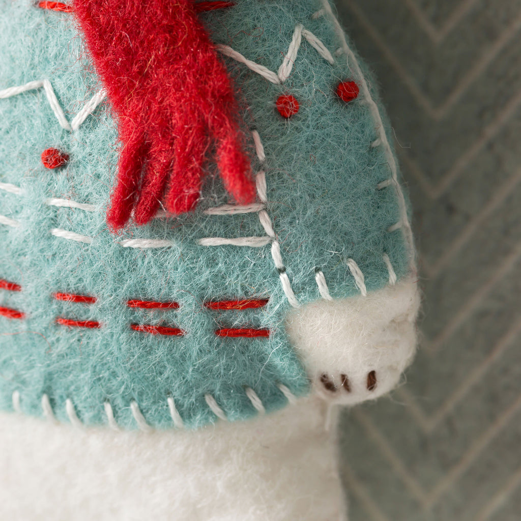 Corinne Lapierre Polar Bear Felt Craft Kit Jumper Detail